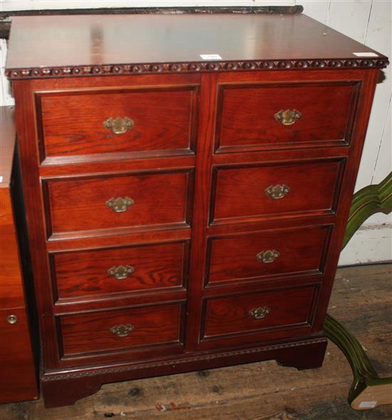 Mahogany dwarf cabinet(-)